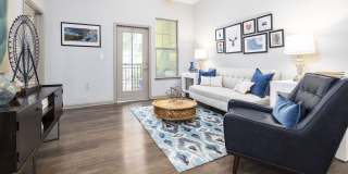 Silver Collection at Waterford Gallery 40