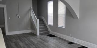 Spacious 3 bedroom 1.5 bath Gallery 2