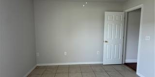 5315 Belrose Street Gallery 24