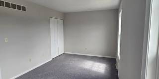 33 FIELDSTONE Court Gallery 26