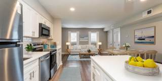 Courtyards at Chanticleer Gallery 9