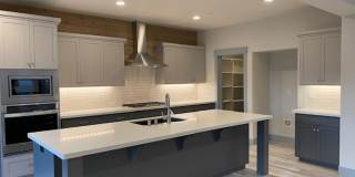 Lovely Home in New Community 10 min North of Redding! Gallery 7