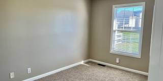 Three Bedroom in Oak Grove Gallery 25