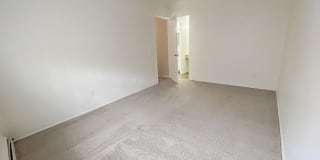 Evergreen Village Apartments & Townhomes Gallery 20