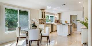 2 Bowie Road Gallery 14