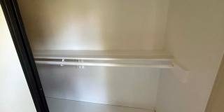 Spacious 3 bedroom 2.5 bath Condo for rent in Woodland Hills! Gallery 35