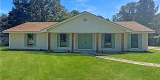 301 STEELE Road Gallery 1