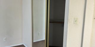 1800 W ELLIOT Road Gallery 16