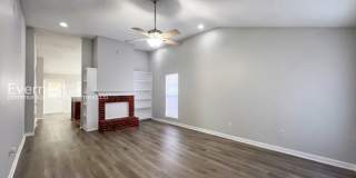 1208 West East Ross Parkway Gallery 7