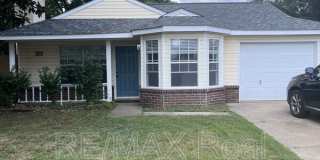 1607 N Timberline Dr Gallery 1