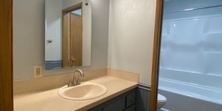 $300 Off 1st Months RENT!!! Spacious 3-Bedroom Home with Large Fenced Yard + RV Parking in The Dalles Gallery 9