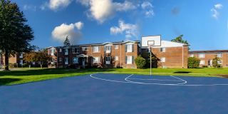 Southpointe Square Gallery 8