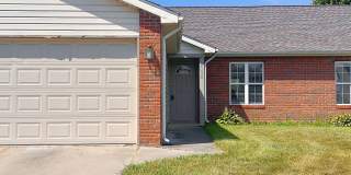 Spacious 3-Bedroom, 2-Bath with 2-Car Attached Garage! Gallery 1