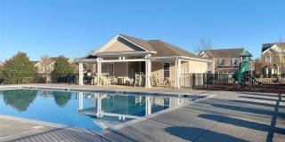 Room in 5 Bedroom Home at Green Birch Dr Gallery 12