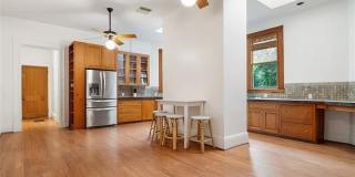 1711 MARENGO Street Gallery 7