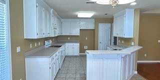 118 SW Lawrenceburg Ct Gallery 9