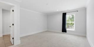 2957 Ross Avenue Gallery 16