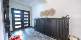 15976 SW 136th Ter Gallery 2