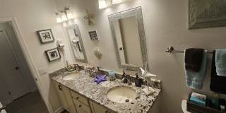 137 Magnolia Street Gallery 13