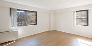 Emerson Place Gallery 27