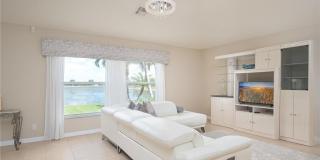 2250 Grove Dr Gallery 3