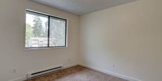 3 Bedroom/2.5 bathroom townhouse centrally located Oak Harbor Gallery 28