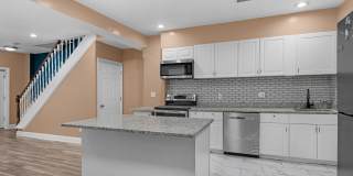 3 bedroom 1.5 bathroom in Central Park Heights - Poor Credit Considered Gallery 13