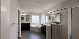 Spacious 4-Bedroom Home with Balcony and Fenced Yard in Marysville Gallery 23