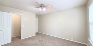 914 Tisbury Parkway Gallery 23