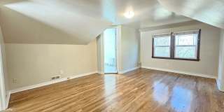 $2,995 - 5 Bed / 3 Bath Stunning and Spacious Home on South Hill Gallery 33