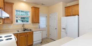 Cute Ranch Home near Southpoint and RTP Gallery 17
