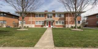 1321 Balmoral Ave Gallery 1