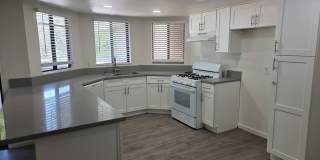 Ventura 2+1 Upper level apartment w/ 1-Car Garage Gallery 3