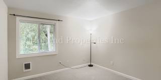 2BR Portland Home | Skylight, Wood Fireplace & Screened Porch 2BR Portland Home | Skylight, Wood Fireplace & Screened Porch Gallery 11