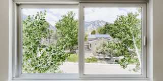 Beautiful 3-Bedroom Home with Large Backyard & Mountain Views Gallery 25
