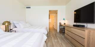 5601 Collins Avenue Gallery 20