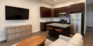 853 N Winchester Avenue Gallery 2