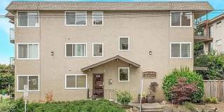 2bd/1ba Seattle Condo Gallery 1