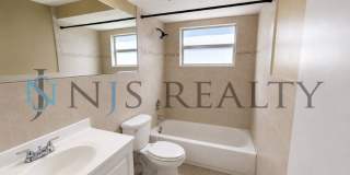 Gorgeous 3/2/1 1200 Sq. Ft. with fenced yard, all tile floors, custom baths and remodeled kitchen!! Gorgeous 3/2/1 1200 Sq. Ft. with fenced yard, all tile floors, custom baths and remodeled kitchen!! Gallery 10