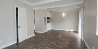 Monterey Townhouse Gallery 18