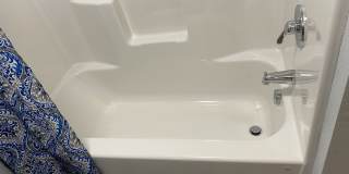 Queen Court Apartments Gallery 21