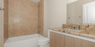 811 NW 3rd Ave Gallery 20