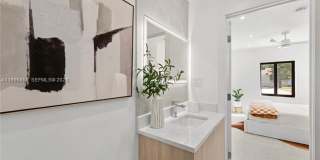 8246 NE 2nd Ct MIAMI, FL 33138 Gallery 32
