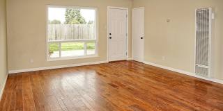 $3,880 / Gorgeous Remolded 3BR/2BA Home in Newark City Gallery 6