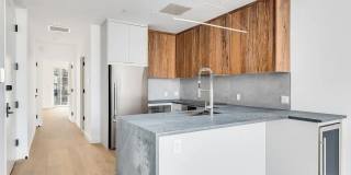 186 HURON Street Gallery 1