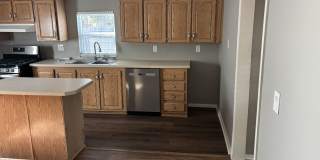 1042 5th Street Gallery 1