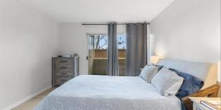 2 Bedroom Condo in Fashion Valley Gallery 14