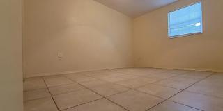 2483 Lakeshore Cir Gallery 11