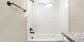 Beautiful 3/2.5 Townhome Gallery 21