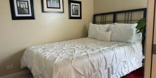 One Bedroom in Honolulu at Queens Villa Gallery 7